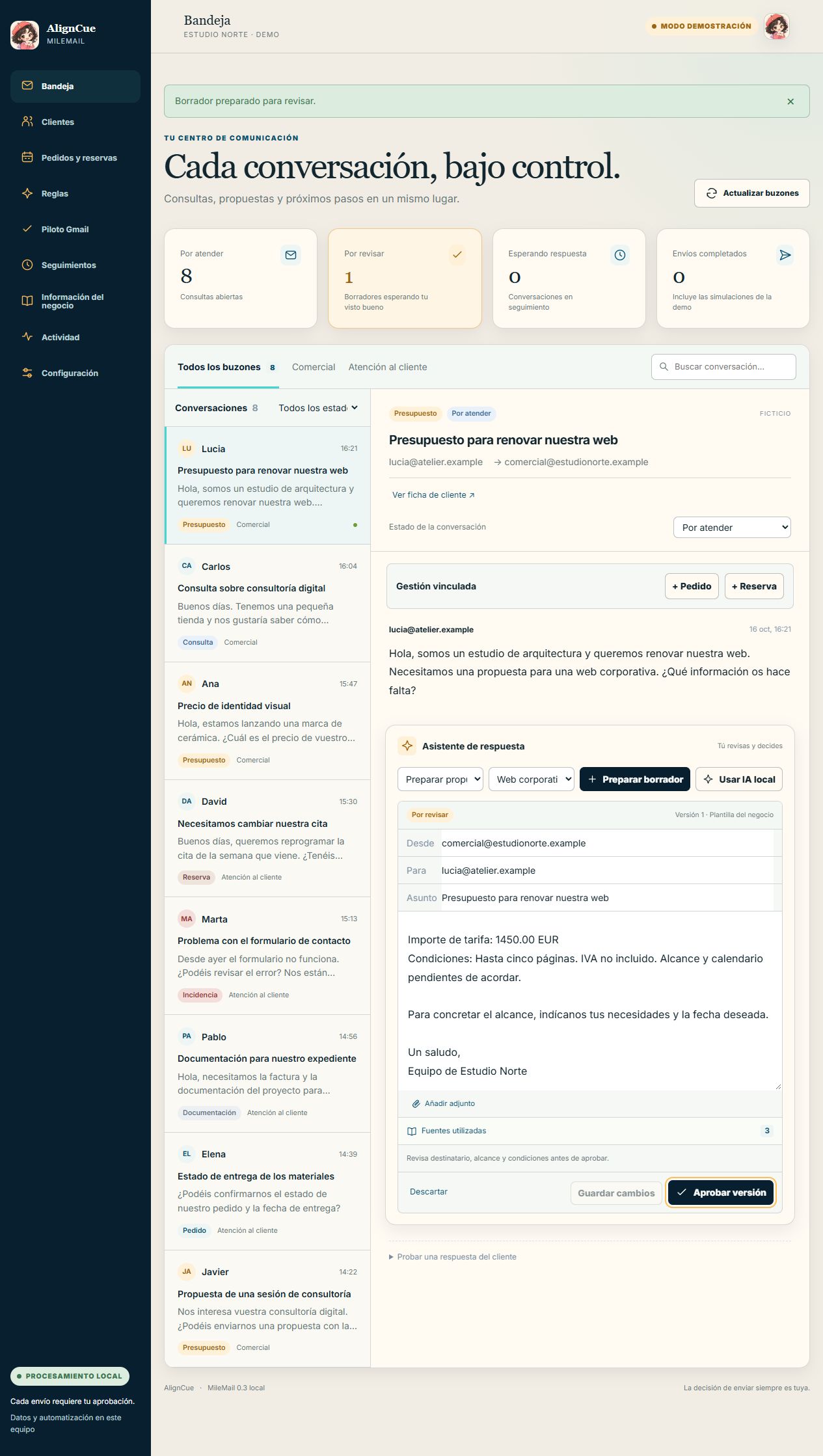 Gestor de correo con conversaciones y clientes ficticios en una demostración aislada